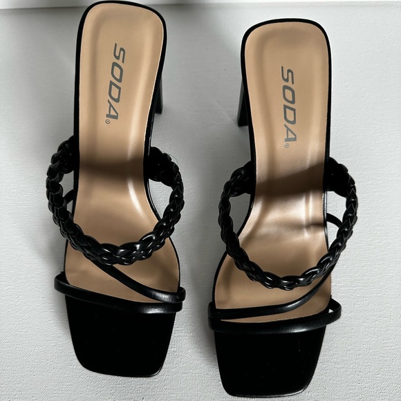 #21 New in box- Women's Braided Heeled Mules Square Toe Block Heel Sandals/ 7.5 - Picture 3 of 7